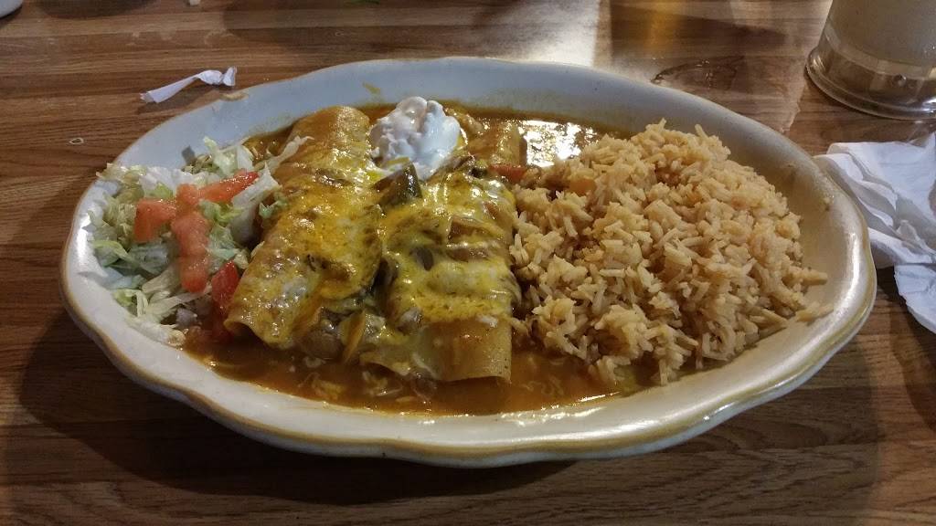 El Pueblito Restaurant | restaurant | 1437 Tollhouse Rd, Clovis, CA 93611, USA | 5592982068 OR +1 559-298-2068