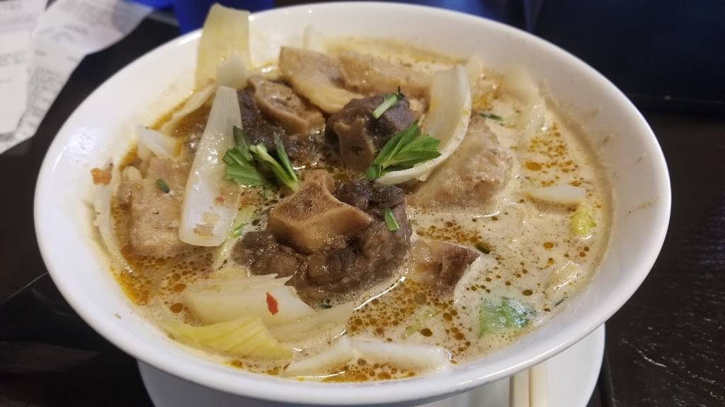 Oc House | restaurant | 4229 SE 82nd Ave #3, Portland, OR 97266, USA | 5038415610 OR +1 503-841-5610