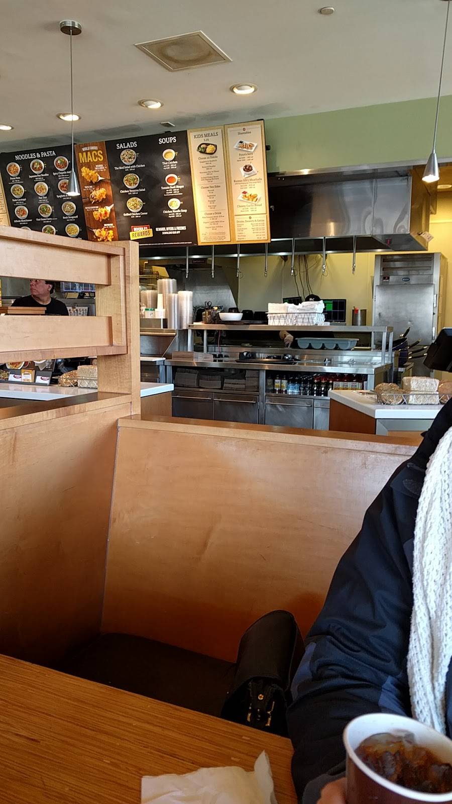 Noodles and Company | restaurant | 7511 Leesburg Pike, Falls Church, VA 22043, USA | 7034427525 OR +1 703-442-7525