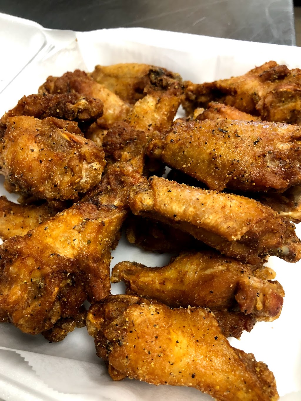crazy mikes wings | restaurant | 14175 W Indian School Rd B-10, Goodyear, AZ 85395, USA | 6234404277 OR +1 623-440-4277