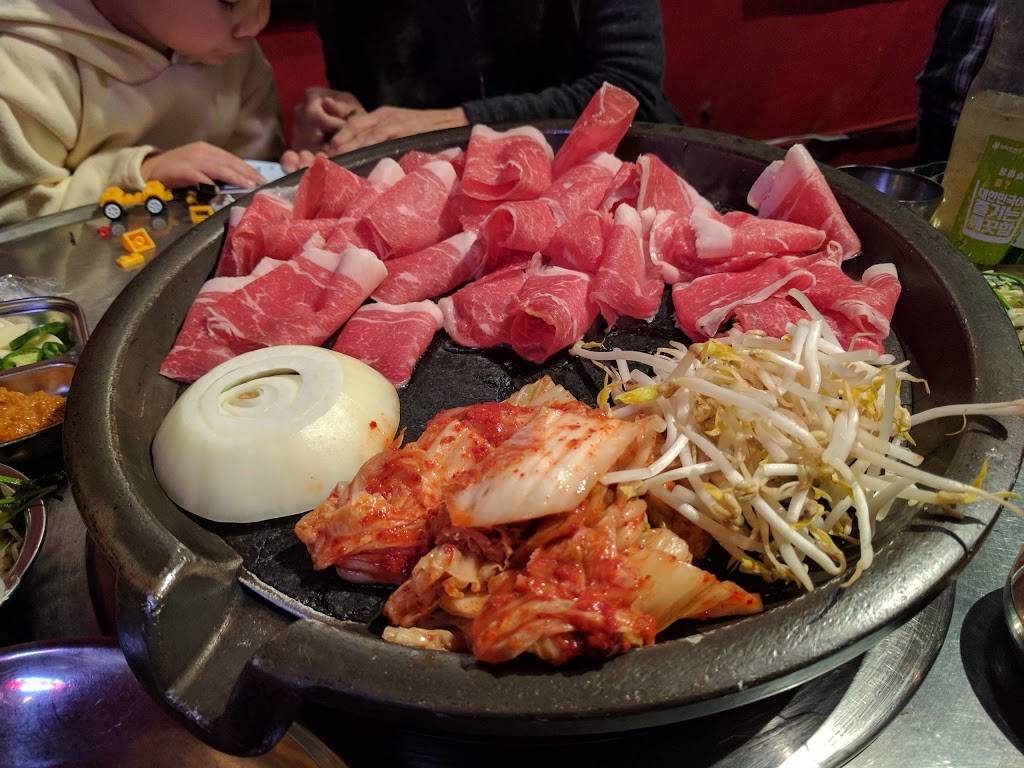 Red Pig | restaurant | 3101 W 8th St, Los Angeles, CA 90005, USA | 2133843559 OR +1 213-384-3559