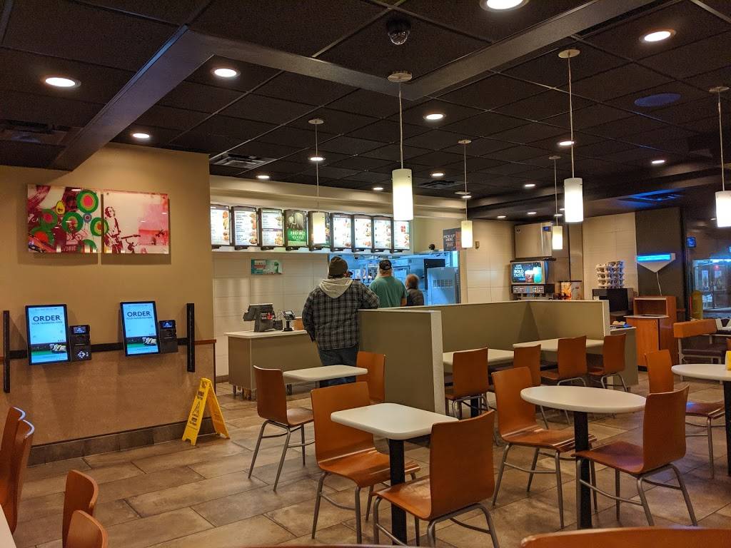 Taco Bell | meal takeaway | 1404 E 72nd St, Tacoma, WA 98404, USA | 2534741801 OR +1 253-474-1801