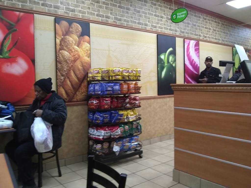 Subway Restaurants | restaurant | 6223 Oxon Hill Rd, Oxon Hill, MD 20745, USA | 3018390096 OR +1 301-839-0096