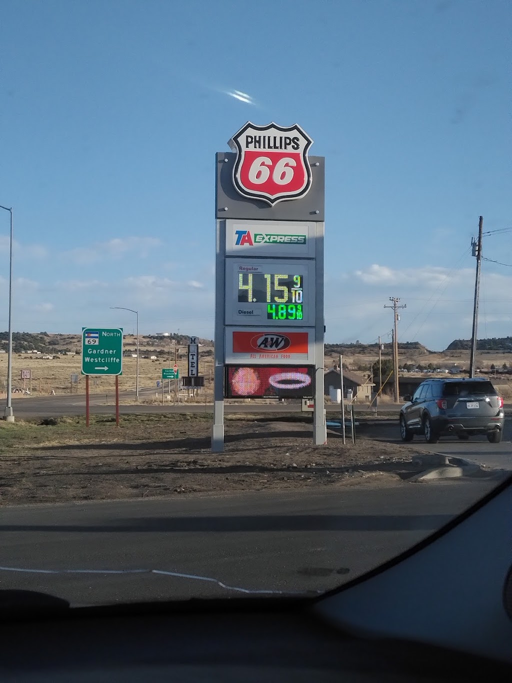 Chasing Lions Cafe | restaurant | 11 Frida Kahlo Way, San Francisco, CA 94112, USA | 4155865466 OR +1 415-586-5466