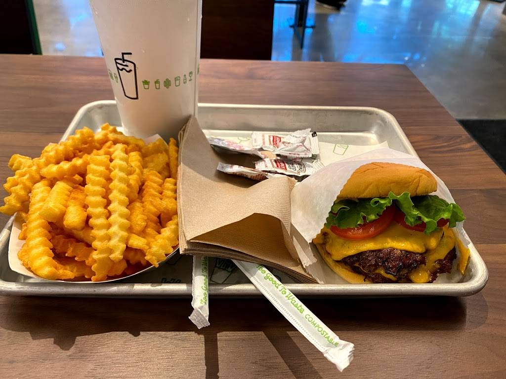 Shake Shack | restaurant | 1201 Lake Woodlands Dr Suite 3034, The Woodlands, TX 77380, USA | 3462204309 OR +1 346-220-4309