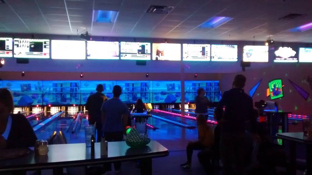 Brunos Restaurant | restaurant | 730 Cornerstone Crossing, Waterford, WI 53185, USA | 2625143663 OR +1 262-514-3663