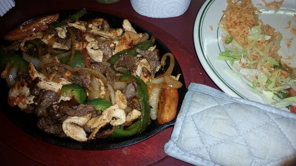 La Michoacana | restaurant | 1306 Cuba Rd, Mayfield, KY 42066, USA | 2702472761 OR +1 270-247-2761