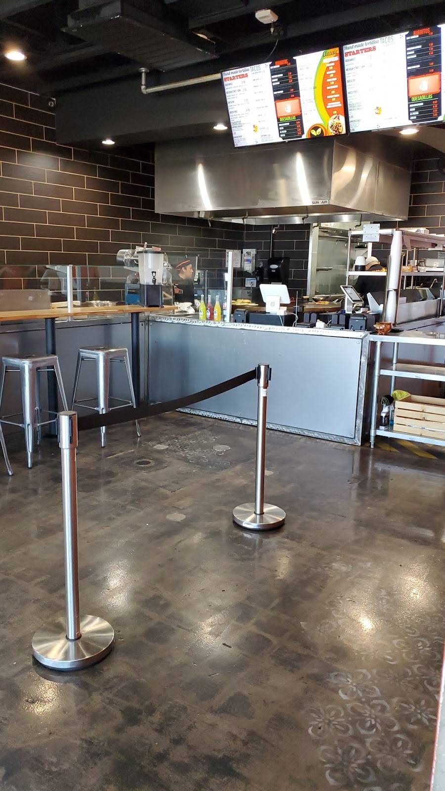 DTaco Joint | restaurant | 5587 S Rainbow Blvd, Las Vegas, NV 89118, USA | 7023680172 OR +1 702-368-0172