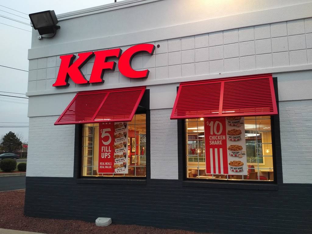 KFC | restaurant | 6140-42 Oxon Hill Rd, Oxon Hill, MD 20745, USA | 3015670590 OR +1 301-567-0590
