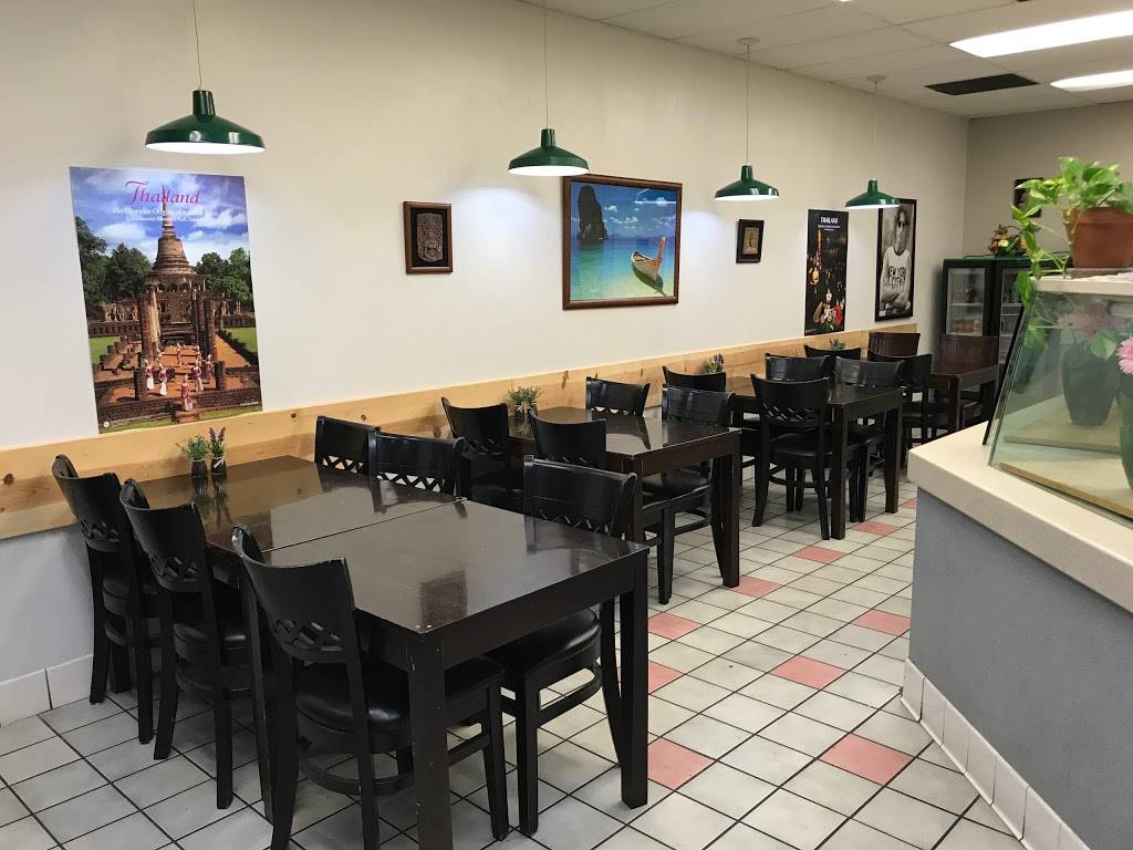 Box Thai Street Food | restaurant | 16851 Victory Blvd, Lake Balboa, CA 91406, USA | 8183876134 OR +1 818-387-6134