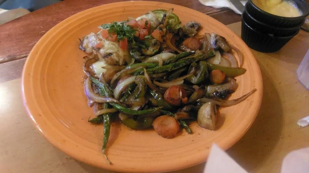 El Chico Cafe | restaurant | 2501 W Memorial Rd, Oklahoma City, OK 73134, USA | 4057520677 OR +1 405-752-0677