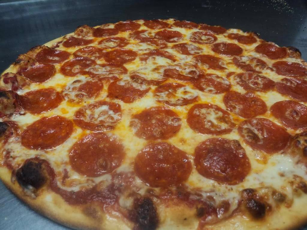 Adamos Pizza & Catering | meal takeaway | 1550 N Route 59, Naperville, IL 60563, USA | 6303698600 OR +1 630-369-8600