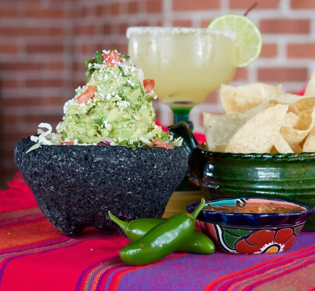 Los Sombreros | restaurant | 322 E Camelback Rd, Phoenix, AZ 85012, USA | 6026016390 OR +1 602-601-6390