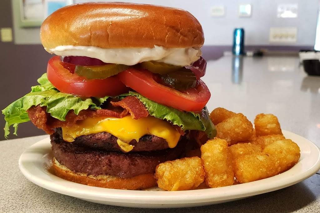 Crazyman’s | restaurant | 1914 Elkhart Rd, Goshen, IN 46526, USA | 5749718039 OR +1 574-971-8039