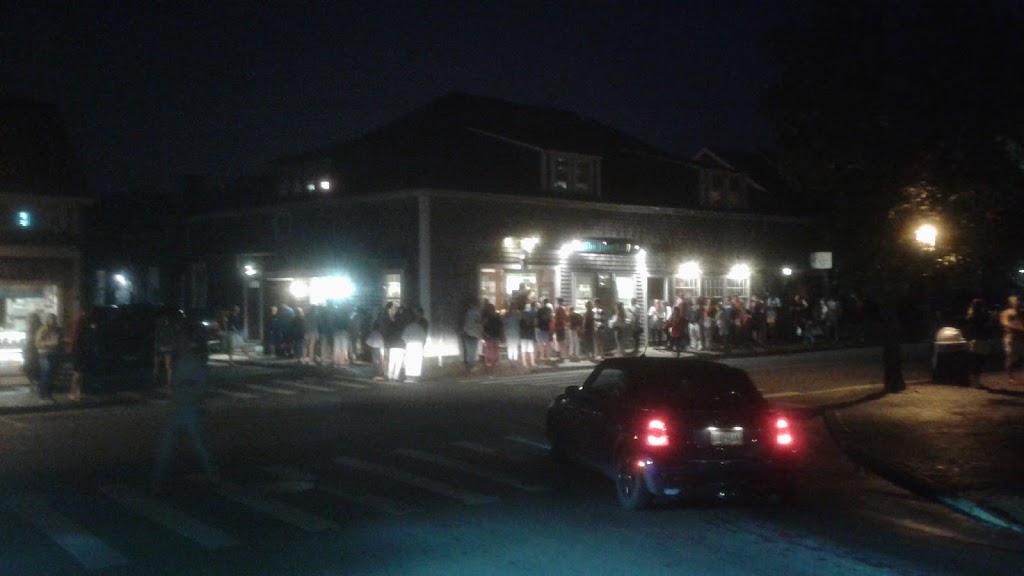 Steamboat Wharf Pizza | restaurant | 10 Broad St, Nantucket, MA 02554, USA | 5082281131 OR +1 508-228-1131