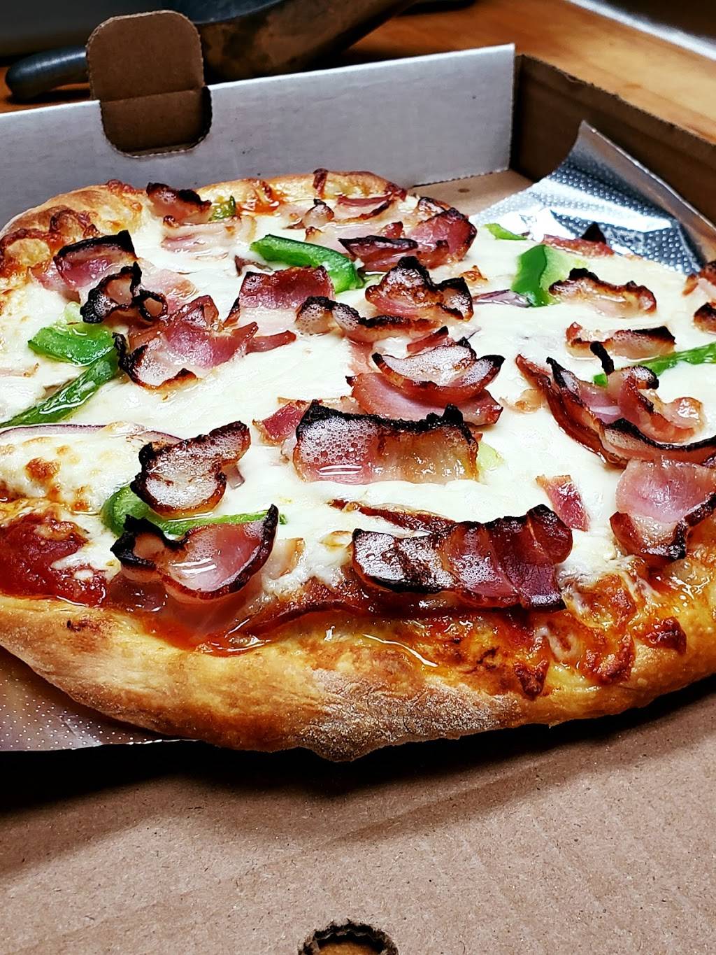 LE SAINT-H | restaurant | 3500 Chemin des Quatre-Bourgeois Suite 40, Québec, QC G1W 2L2, Canada | 4183802432 OR +1 418-380-2432