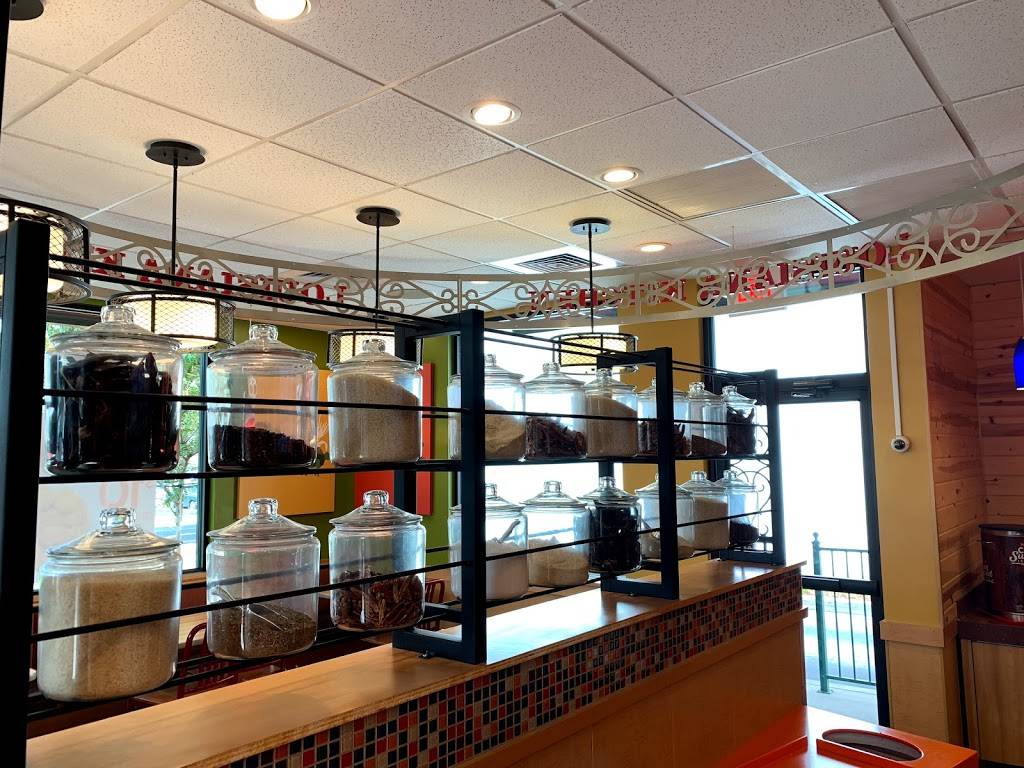 Popeyes Louisiana Kitchen | restaurant | 5101 Clayton Rd, Concord, CA 94521, USA | 9258223387 OR +1 925-822-3387