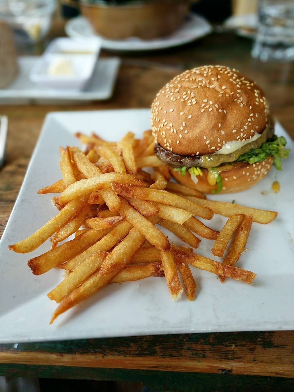 Casanova | restaurant | 5th Ave, Carmel-By-The-Sea, CA 93923, USA | 8316250501 OR +1 831-625-0501