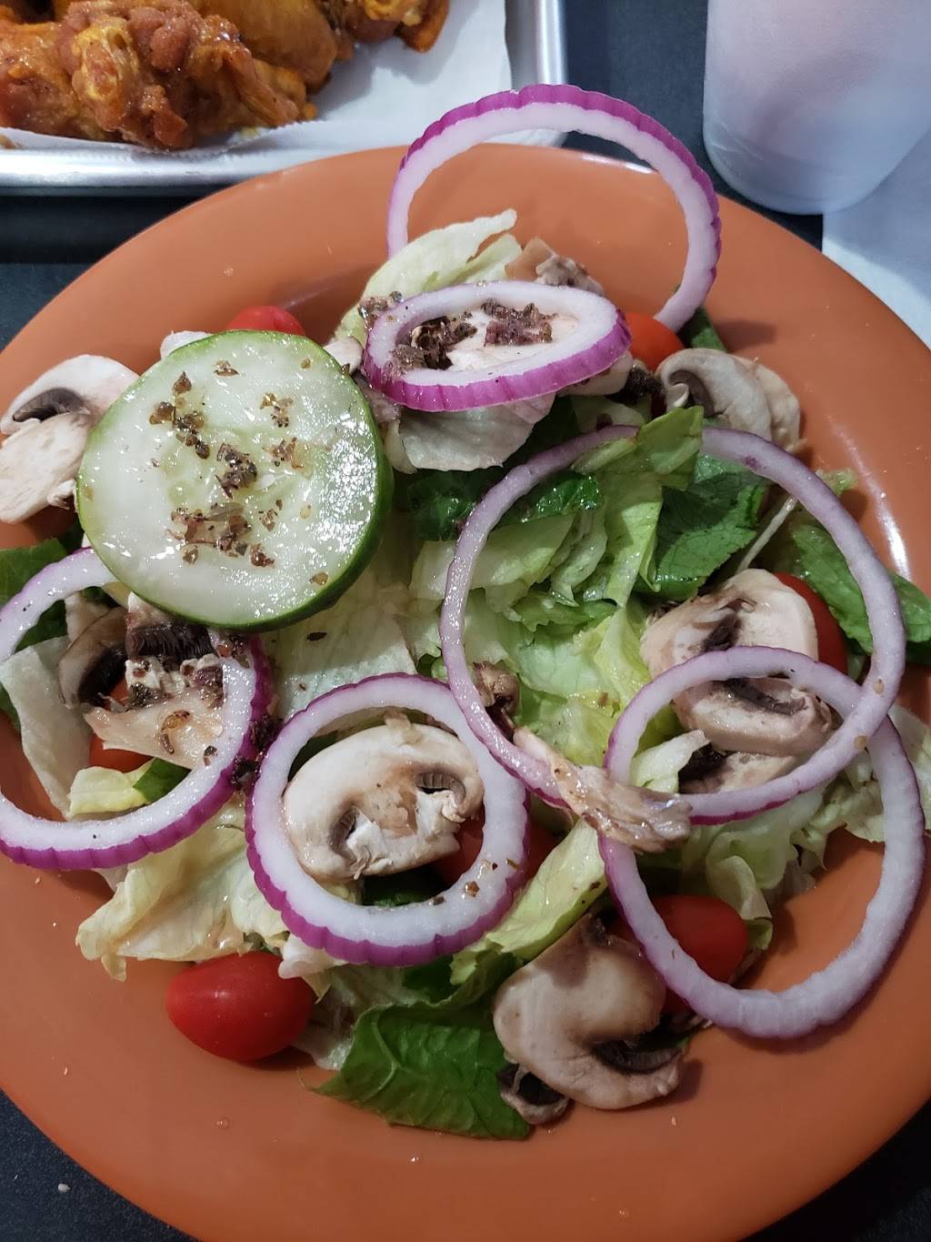 Johnnys New York Style Pizza | meal delivery | 2445 Salem Rd SE, Conyers, GA 30013, USA | 7709221000 OR +1 770-922-1000