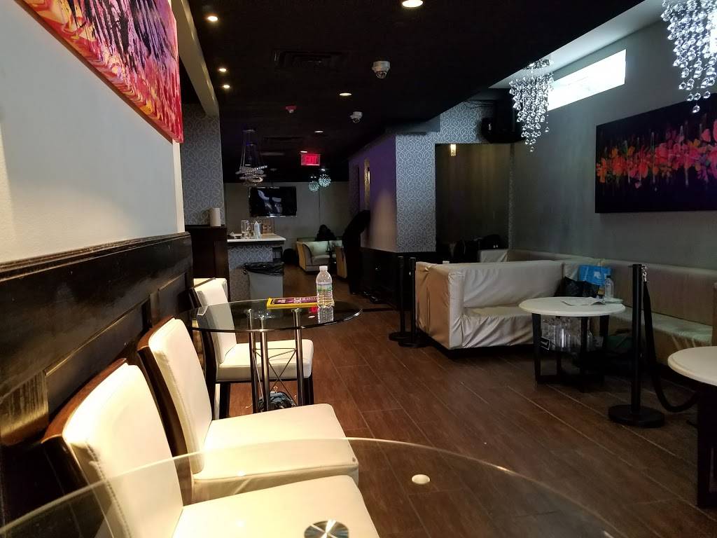 Savoy Restaurant | restaurant | 2623 Penn Ave, Pittsburgh, PA 15222, USA | 4122810660 OR +1 412-281-0660