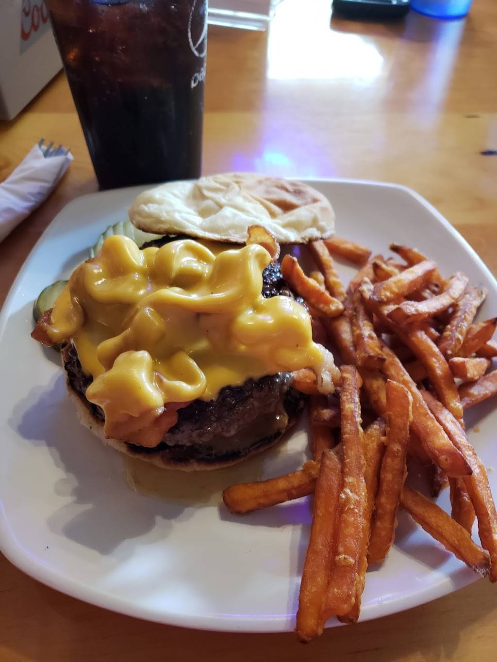 Crawfish Junction | restaurant | W6376 Co Rd A, Johnson Creek, WI 53038, USA | 9206483550 OR +1 920-648-3550