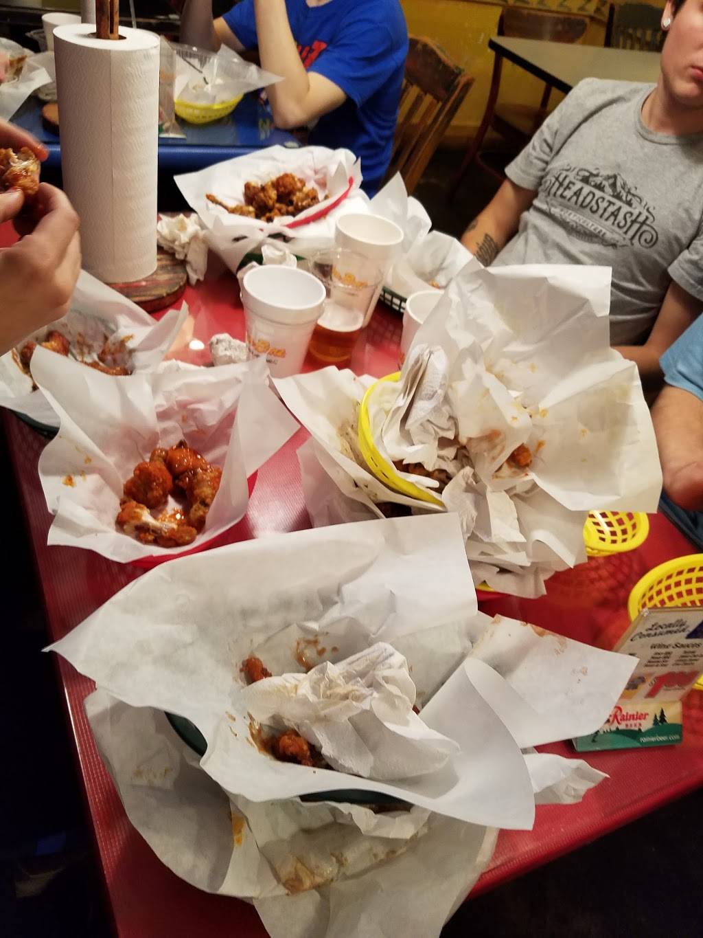 Chicken Bonz | restaurant | 1815 Pioneer Pkwy E, Springfield, OR 97477, USA | 5417260111 OR +1 541-726-0111