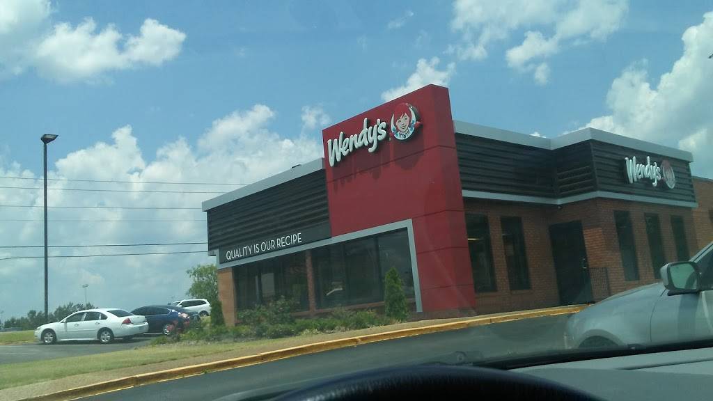 Wendys | restaurant | 112 Westover Dr, Hattiesburg, MS 39402, USA | 6012648339 OR +1 601-264-8339