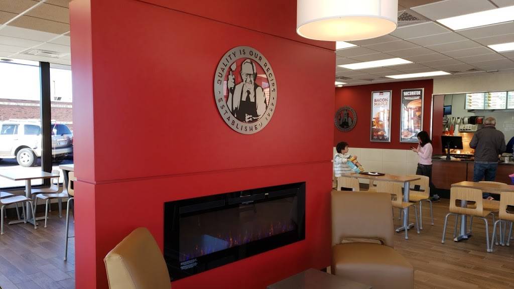 Wendys | restaurant | 890 W Central Ave, Springboro, OH 45066, USA | 9377467686 OR +1 937-746-7686