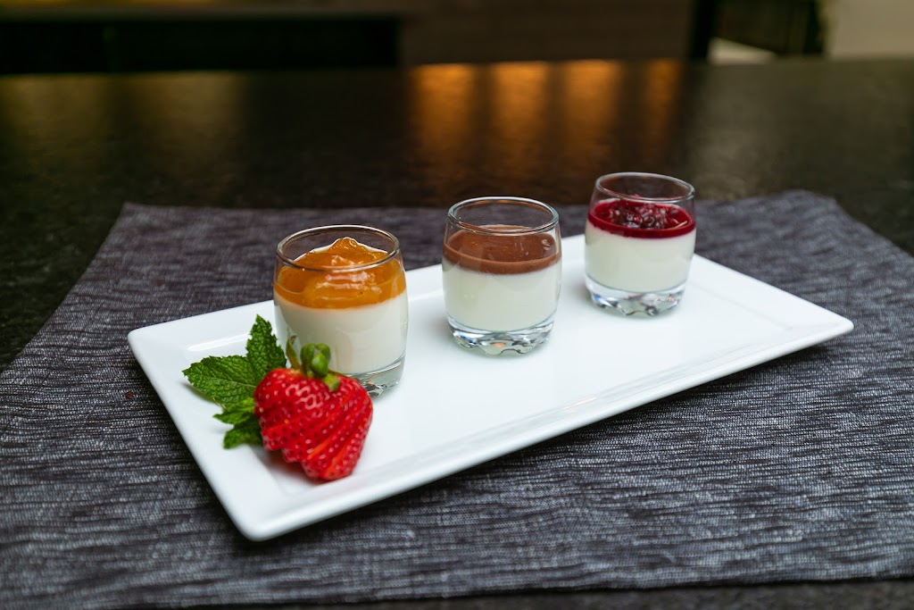 Rustic 21 Bistro | restaurant | 3980 Southside Blvd #204, Jacksonville, FL 32216, USA | 9043293778 OR +1 904-329-3778