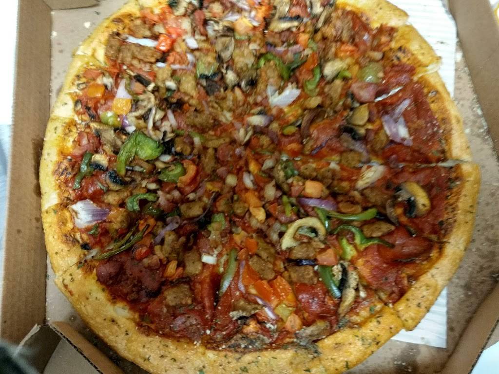 Pizza Hut | restaurant | 5240 N Pulaski Rd, Chicago, IL 60630, USA | 7735888844 OR +1 773-588-8844