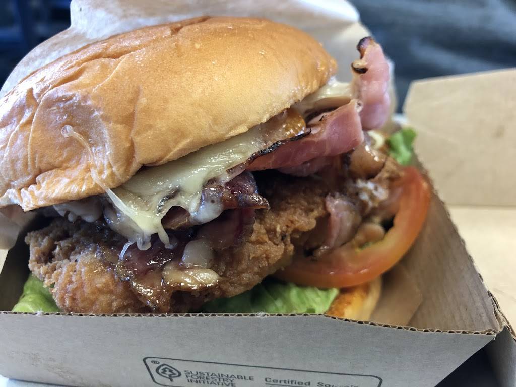 Arbys | restaurant | 2015 Airline Dr, Bossier City, LA 71111, USA | 3187427910 OR +1 318-742-7910