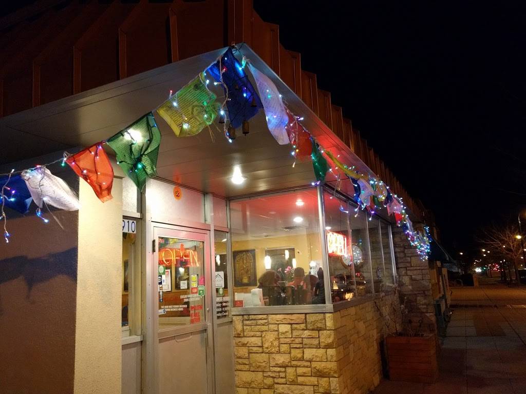 Himalayan Restaurant | restaurant | 2910 E Lake St, Minneapolis, MN 55406, USA | 6123320880 OR +1 612-332-0880