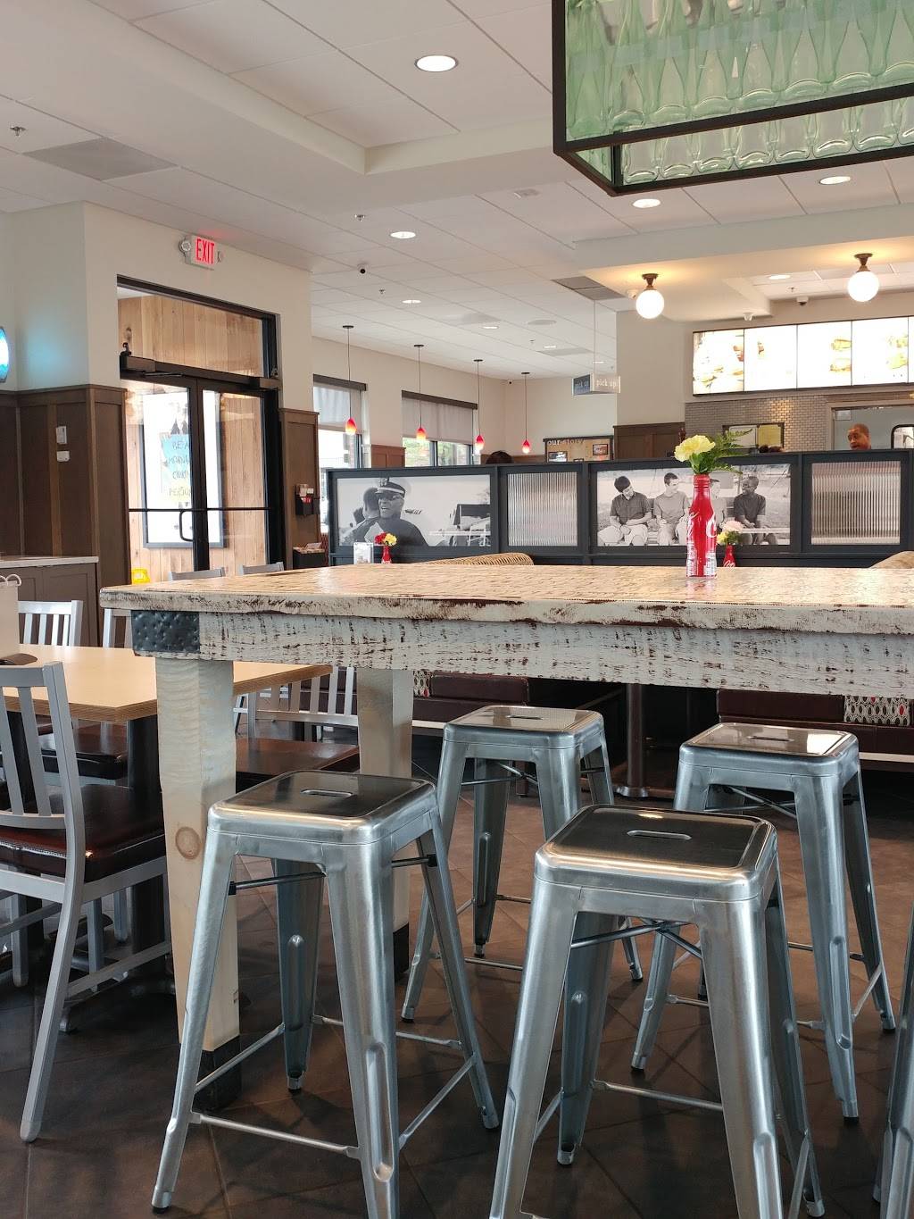 Chick-fil-A | restaurant | 304 Clarkson Rd, Ellisville, MO 63011, USA | 6365270016 OR +1 636-527-0016