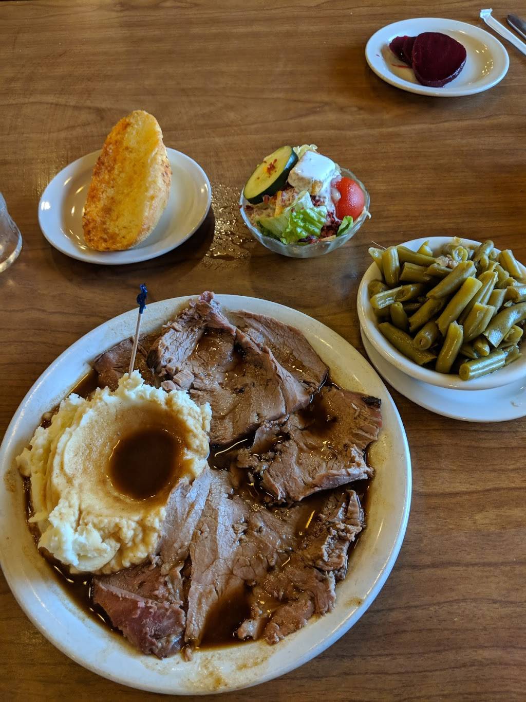 Sign of the Beefcarver | restaurant | 27400 Woodward Ave, Royal Oak, MI 48067, USA | 2485467888 OR +1 248-546-7888