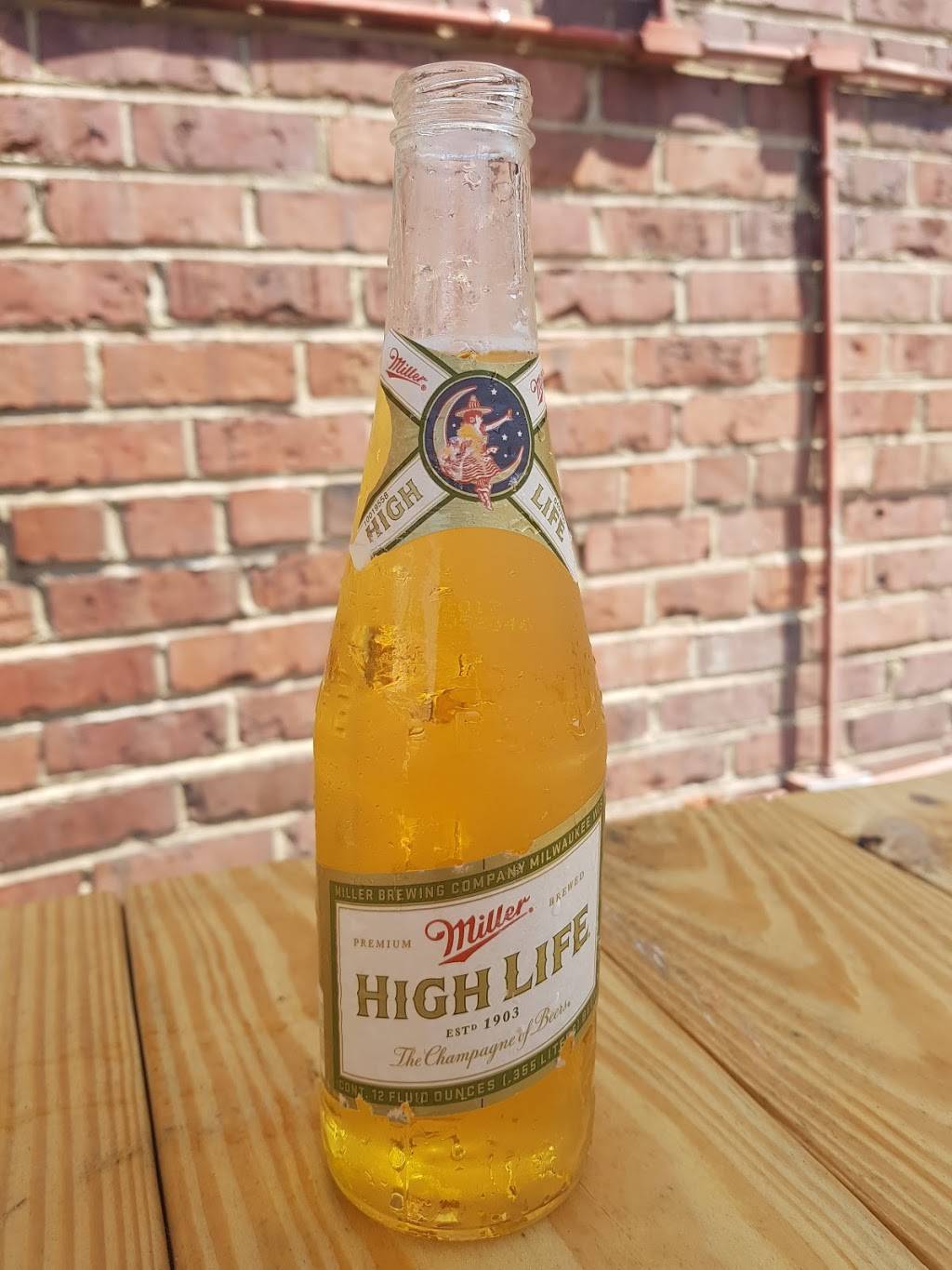 Urban Bar & Corner Cafe | restaurant | 109 N Central St, Knoxville, TN 37902, USA | 8655462800 OR +1 865-546-2800