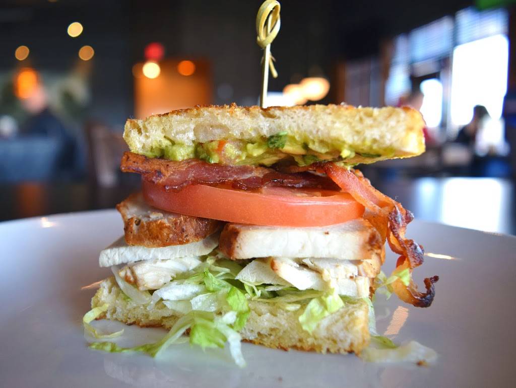 Rock Elm Tavern | restaurant | 16605 County Rd 24, Plymouth, MN 55447, USA | 7632084451 OR +1 763-208-4451