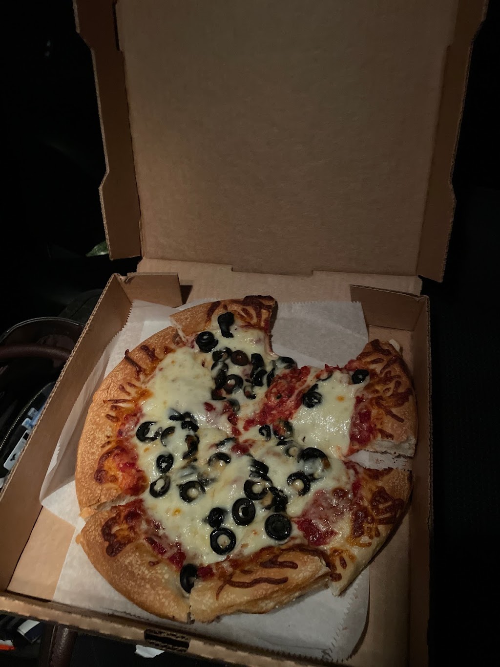 Totos house of pizza | restaurant | 1 E Main St, Dover-Foxcroft, ME 04426, USA | 2078028183 OR +1 207-802-8183