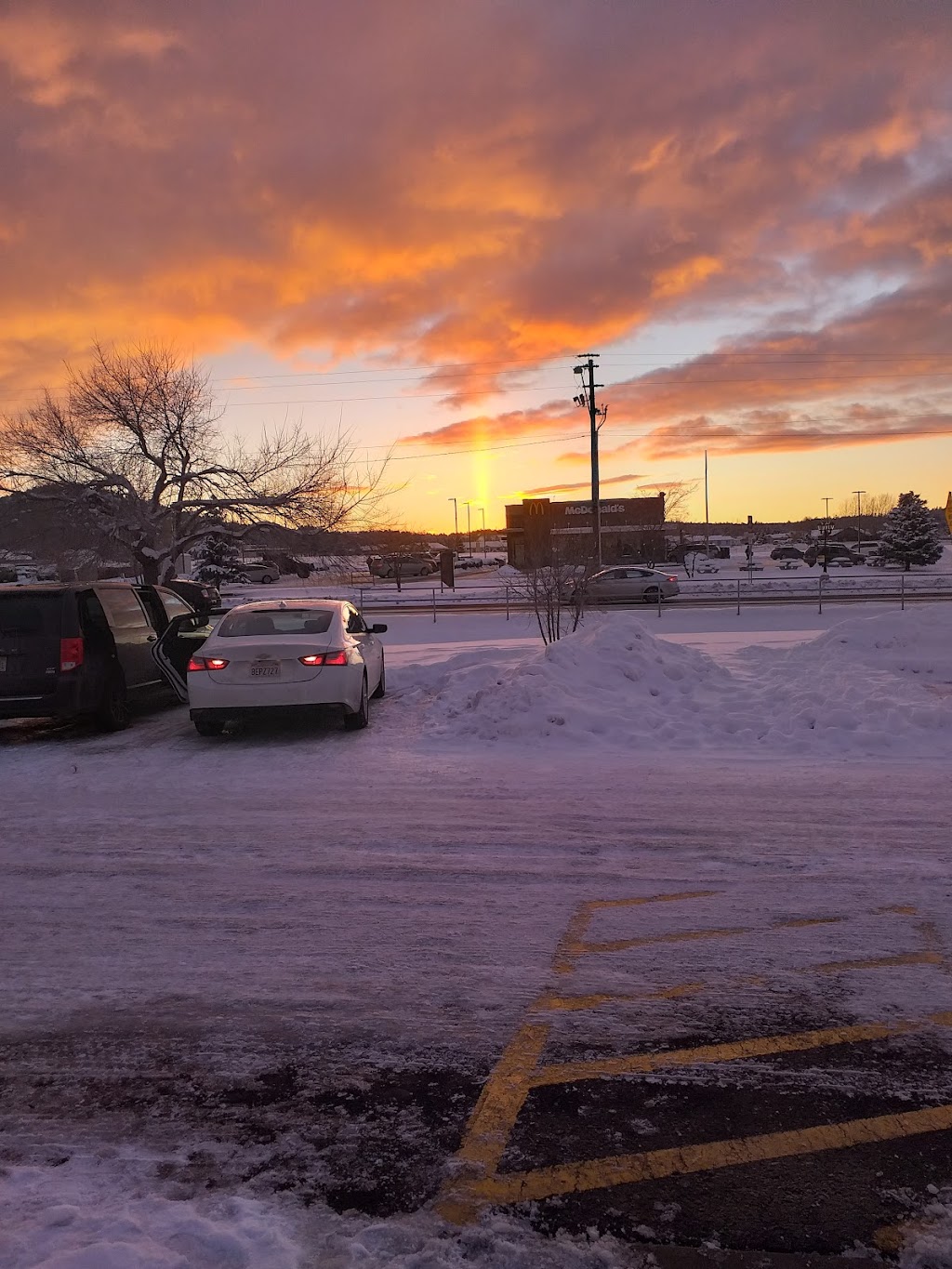 KFC | restaurant | 800 N Grand Canyon Blvd, Williams, AZ 86046, USA | 9286354435 OR +1 928-635-4435