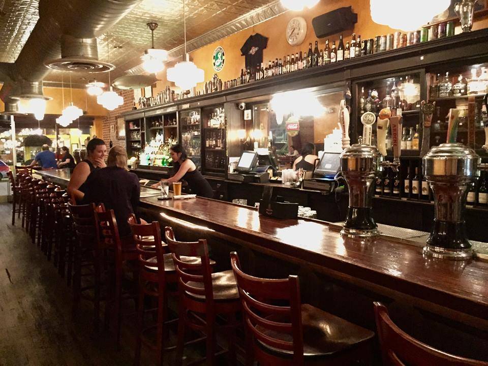 New York Deli | restaurant | 2920 W Cary St, Richmond, VA 23221, USA | 8043583354 OR +1 804-358-3354