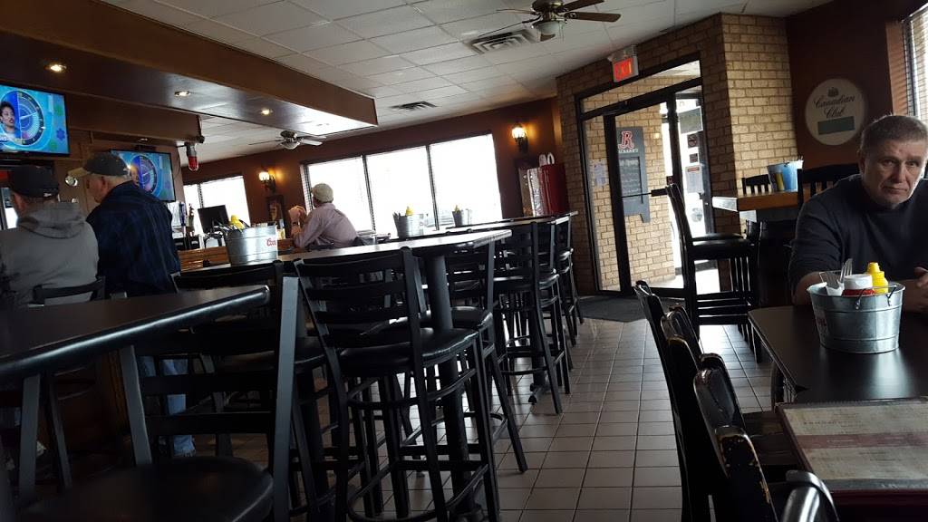 Hideout Bar & Grill | restaurant | 989 Front Rd, Windsor, ON N9J 2A5, Canada | 5197348844 OR +1 519-734-8844