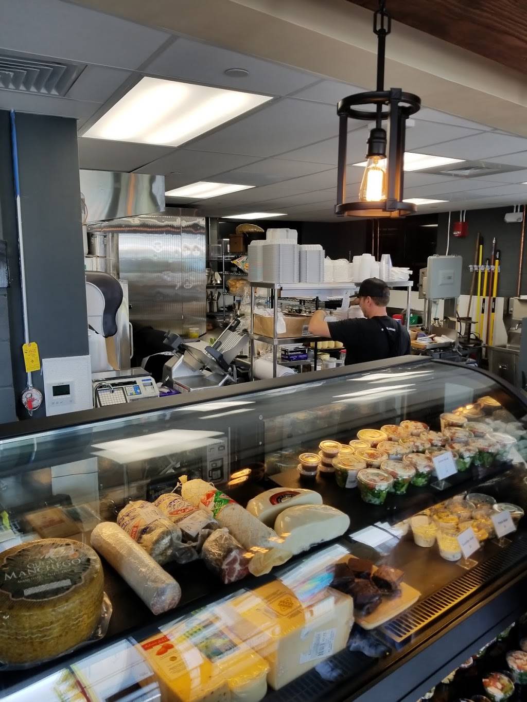 The Butcher & Bird | restaurant | 324 Coral St # 207, Honolulu, HI 96813, USA | 8087628095 OR +1 808-762-8095