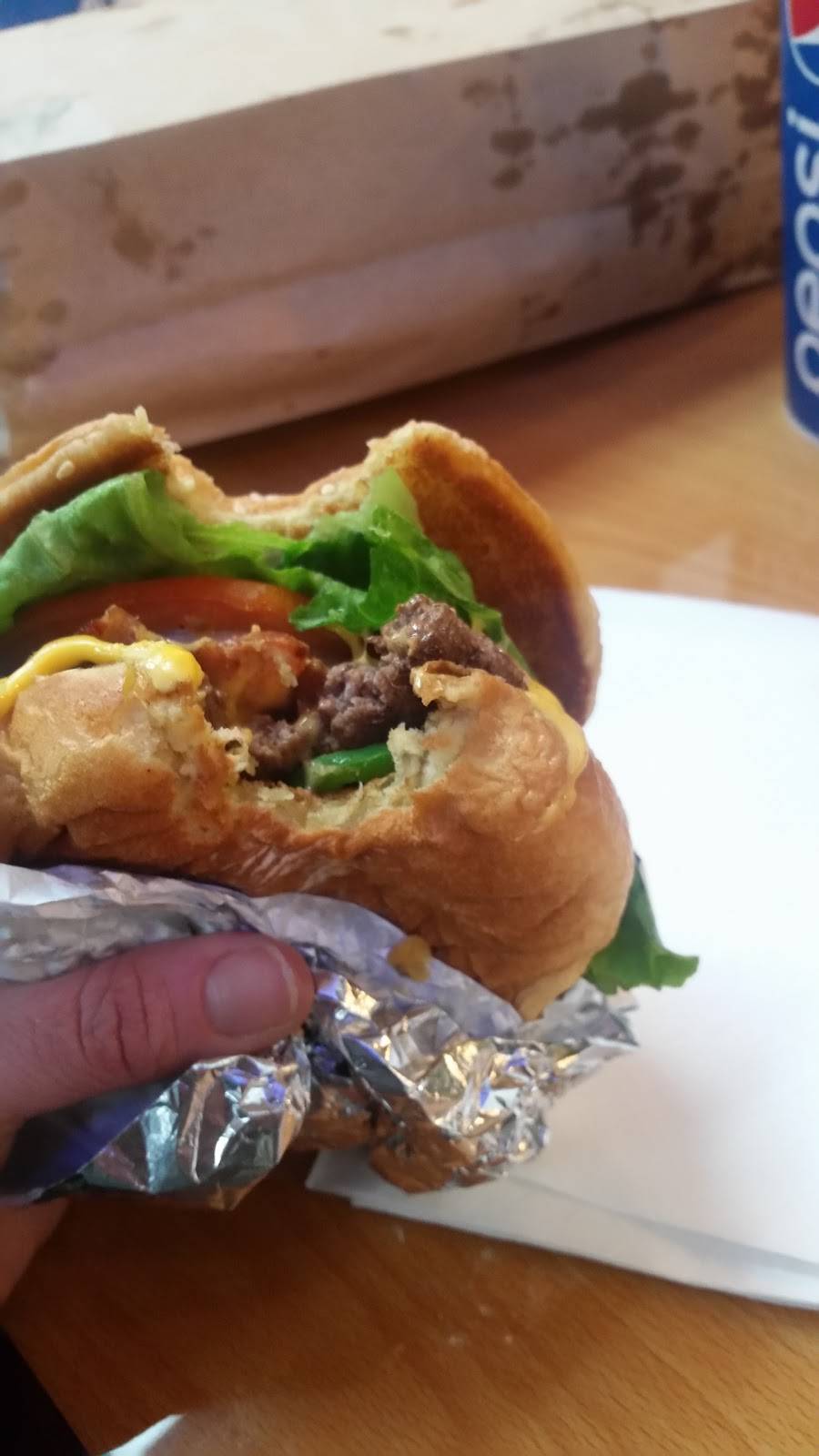 Nancys Burgers And Fries | restaurant | 4925 River Rd N, Keizer, OR 97303, USA | 5037984123 OR +1 503-798-4123