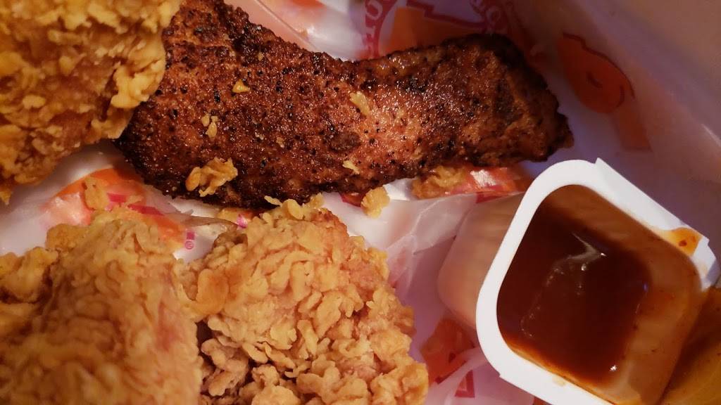 Popeyes Louisiana Kitchen | restaurant | 34275 Ford Rd, Westland, MI 48185, USA | 7347729772 OR +1 734-772-9772