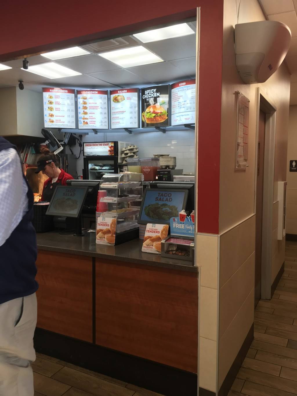 Wendys | restaurant | 3000 Broadway N.E, Knoxville, TN 37917, USA | 8656888633 OR +1 865-688-8633