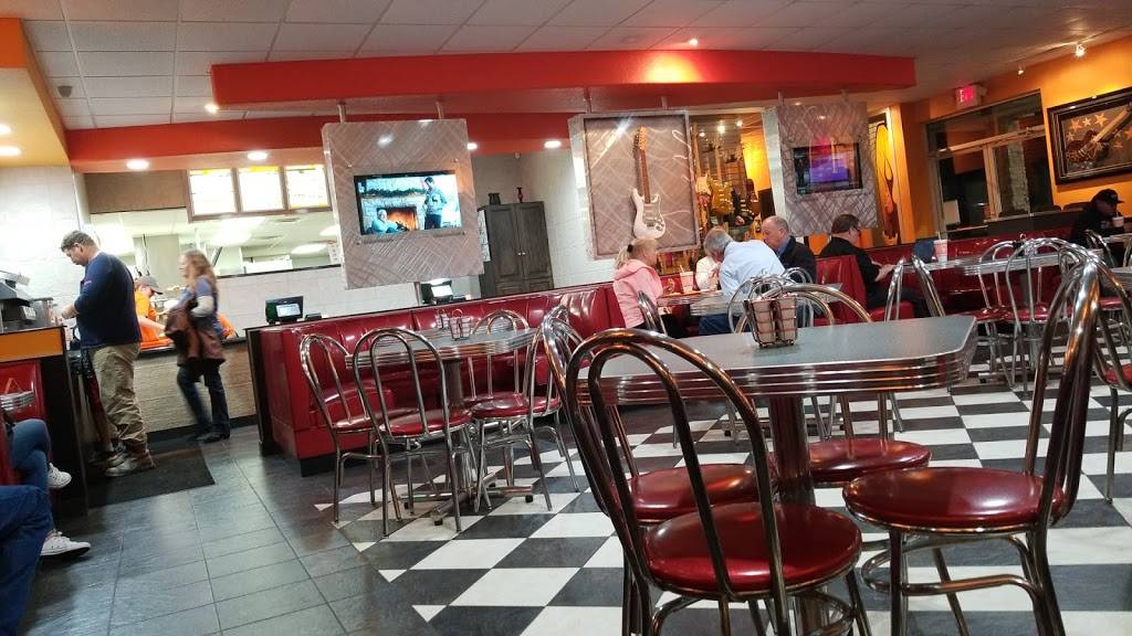 Whataburger | restaurant | 630 Highway 79 North, Henderson, TX 75652, USA | 9036578538 OR +1 903-657-8538