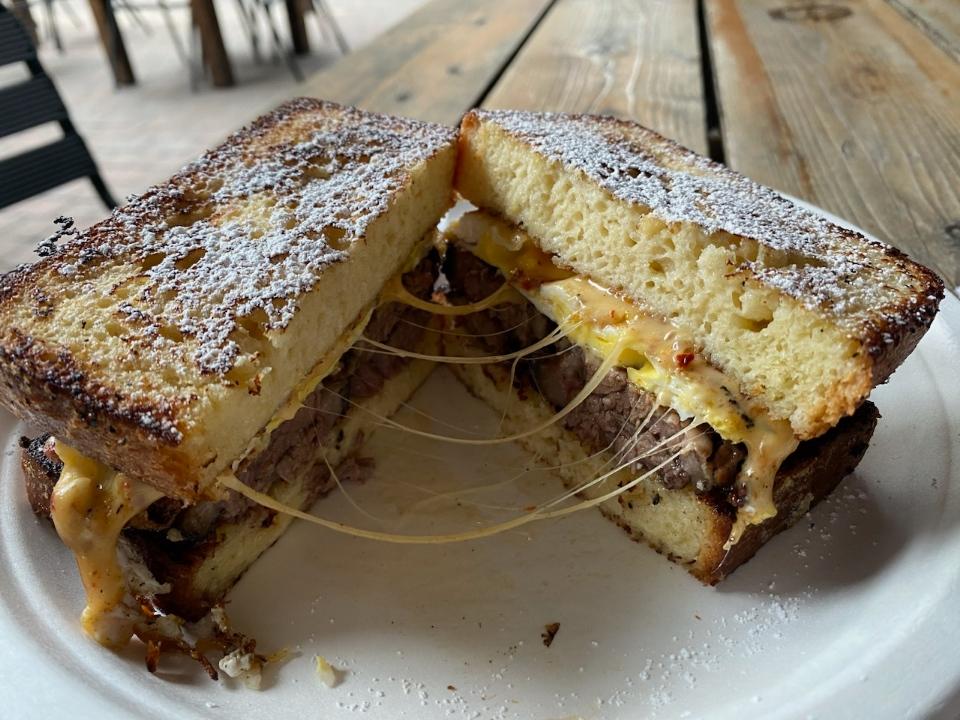 Everything French Toast | restaurant | 2016 Dunlavy St Unit 2, Houston, TX 77006, USA | 8328409735 OR +1 832-840-9735