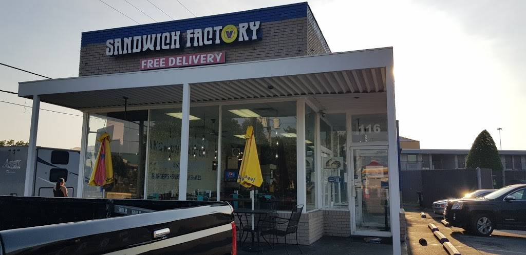 KFC | restaurant | 2205 Old Fort Pkwy, Murfreesboro, TN 37129, USA | 6158956609 OR +1 615-895-6609