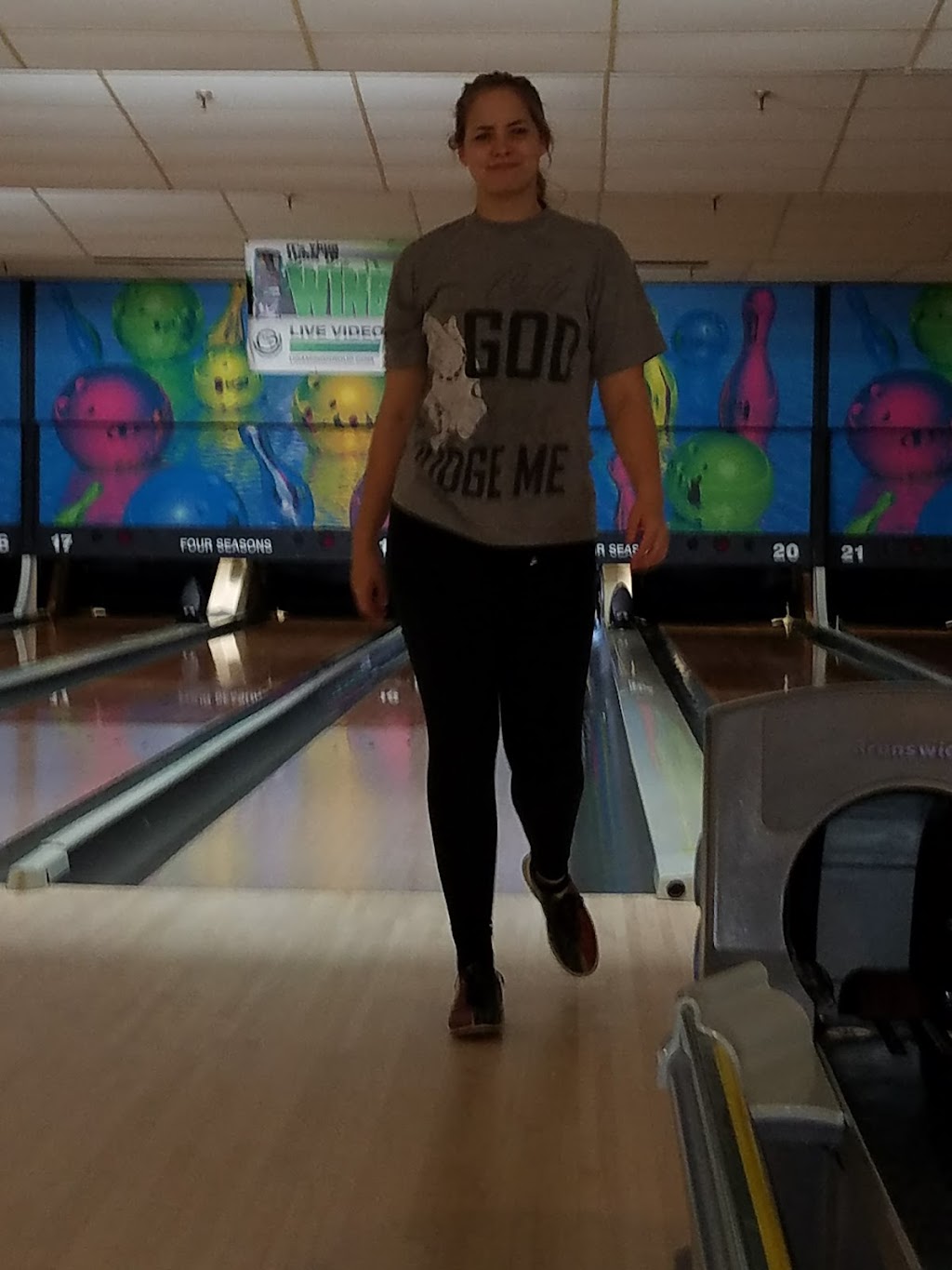 Four Seasons Sports | restaurant | 1745 Dekalb Ave, Sycamore, IL 60178, USA | 8158955125 OR +1 815-895-5125