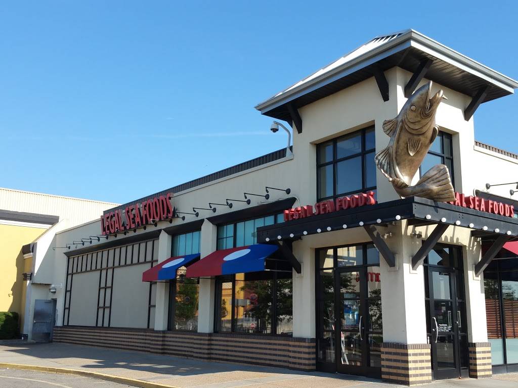 Legal Sea Foods | restaurant | 1 Garden State Plaza Blvd, Paramus, NJ 07652, USA | 2018438483 OR +1 201-843-8483