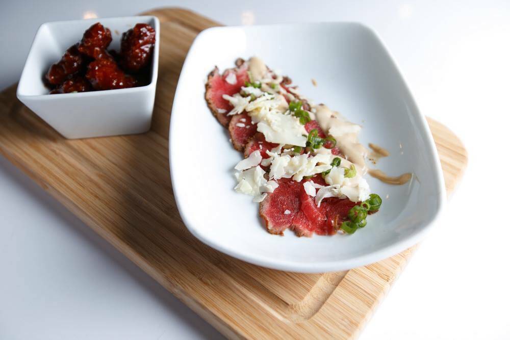 COUTEAU TRANCHÉ RESTO LOUNGE TAPAS | restaurant | Méga-Centre Notre-Dame, 2250 Rue Desserte O #22, Laval, QC H7X 4G8, Canada | 4509696770 OR +1 450-969-6770